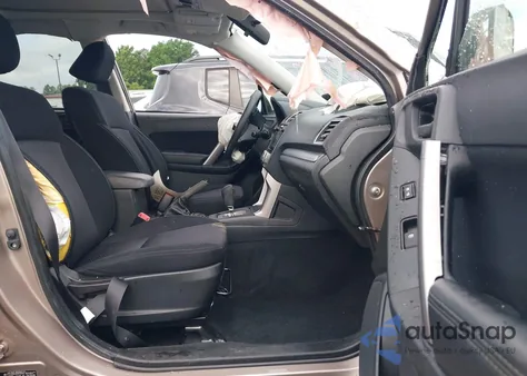 2016 Subaru Forester 2.5I Premium z USA, uszkodzony, nr VIN JF2SJADC5GH439059